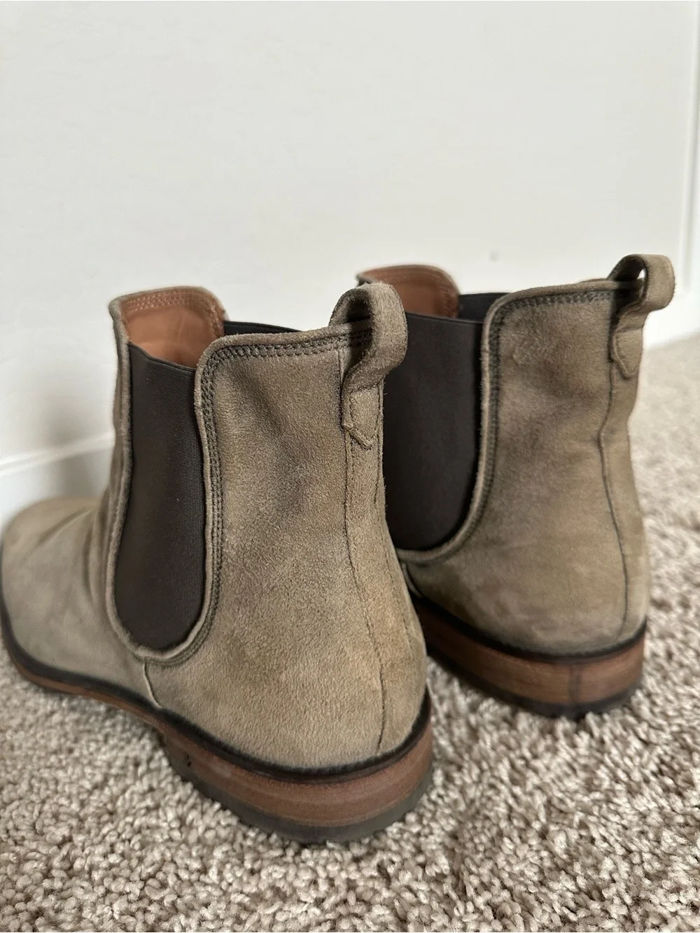 John Varvatos suede chukka